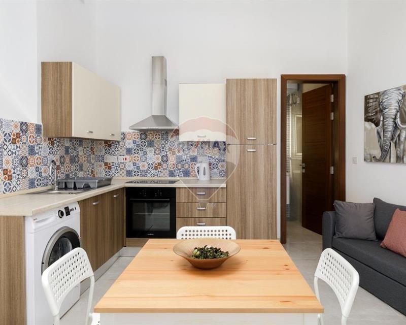 Maisonette - For Rent, Hamrun