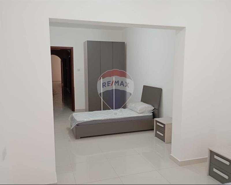 Maisonette - For Rent - Veduta 2