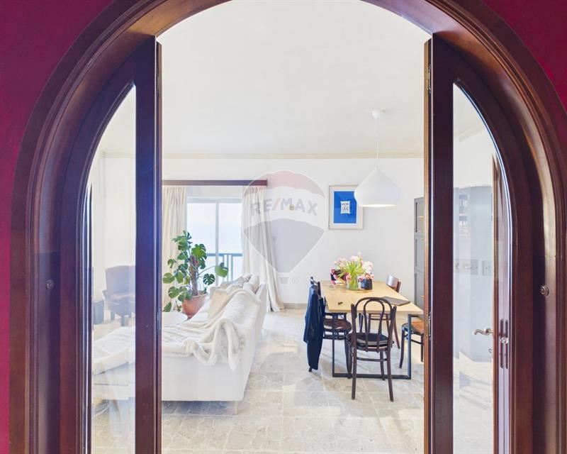 Apartment in Tas-Sliema - More