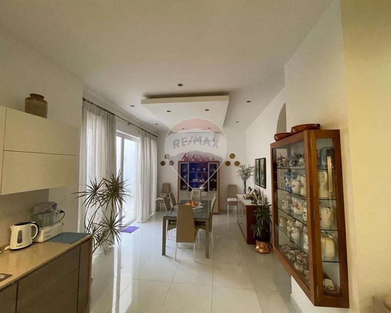 Townhouse - For Sale - View 5