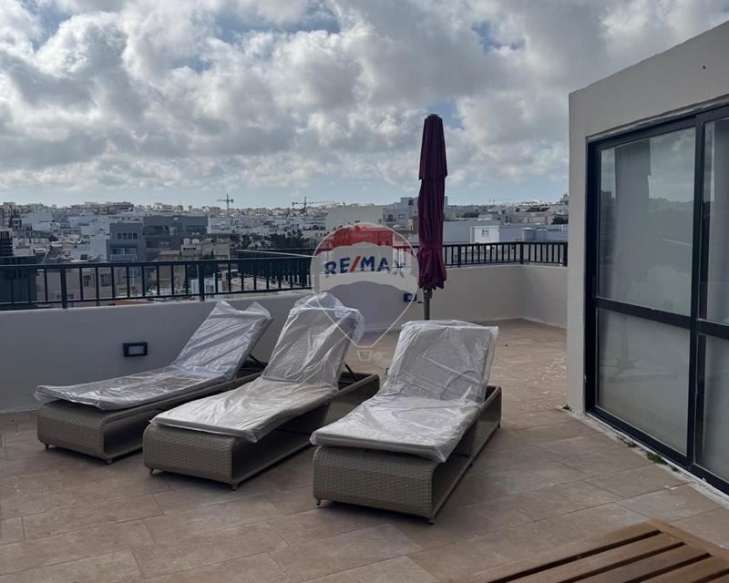 Penthouse Duplex in St Julian's