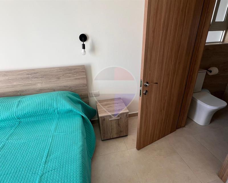 Room - For Rent - Veduta 3