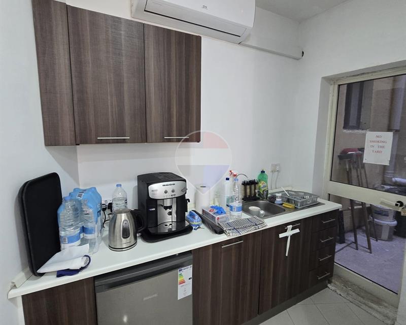 Shop - For Rent, St Julian's