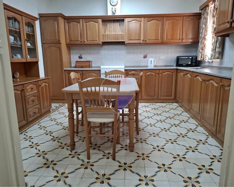 Maisonette - For Sale - View 3
