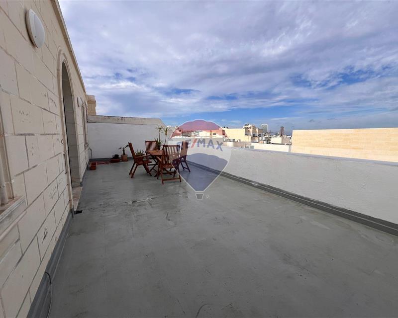 Penthouse - For Rent