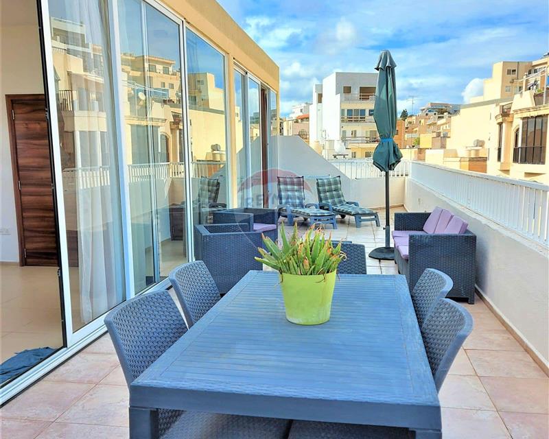 Penthouse - For Rent, Gzira