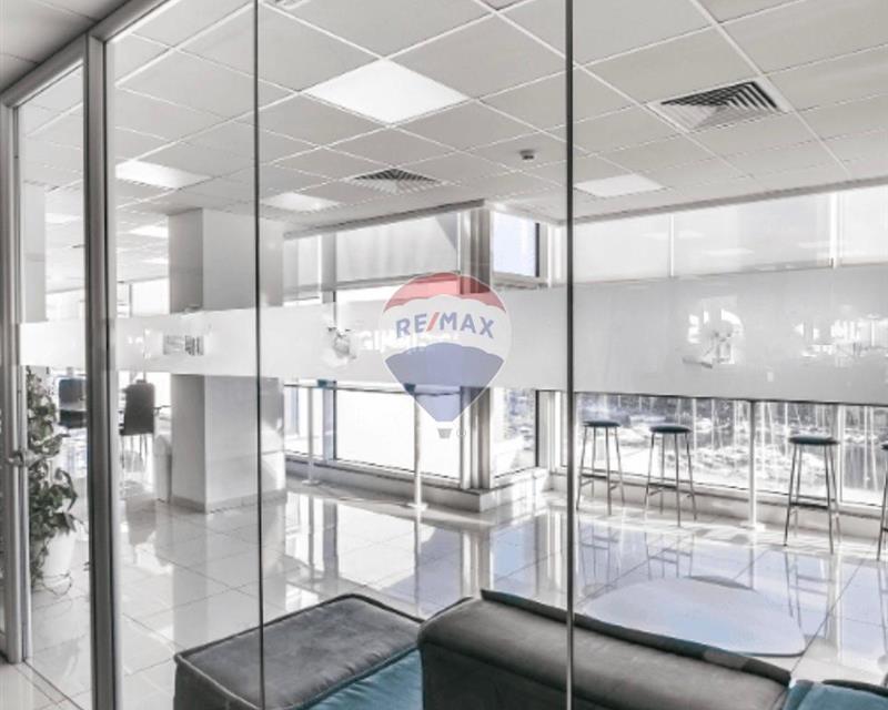 Office Block - For Rent - Veduta 3