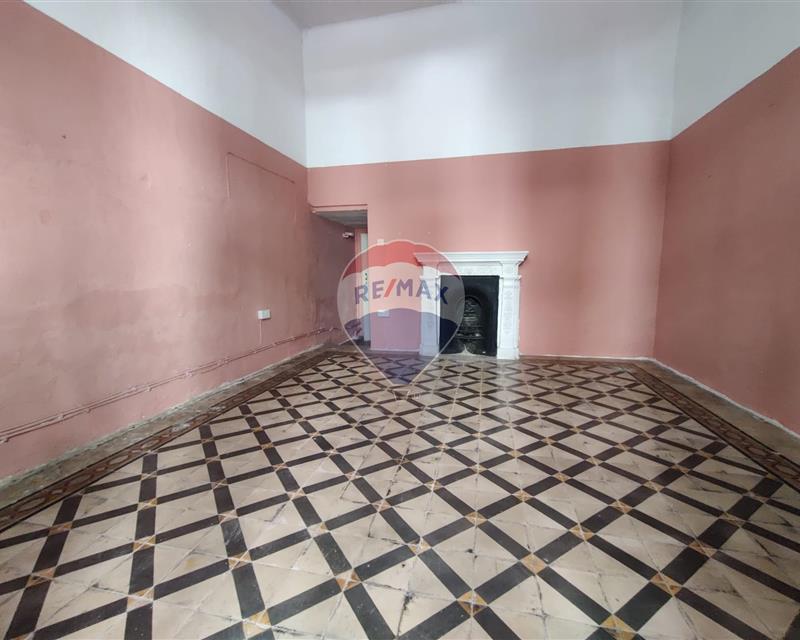 Shop - For Rent