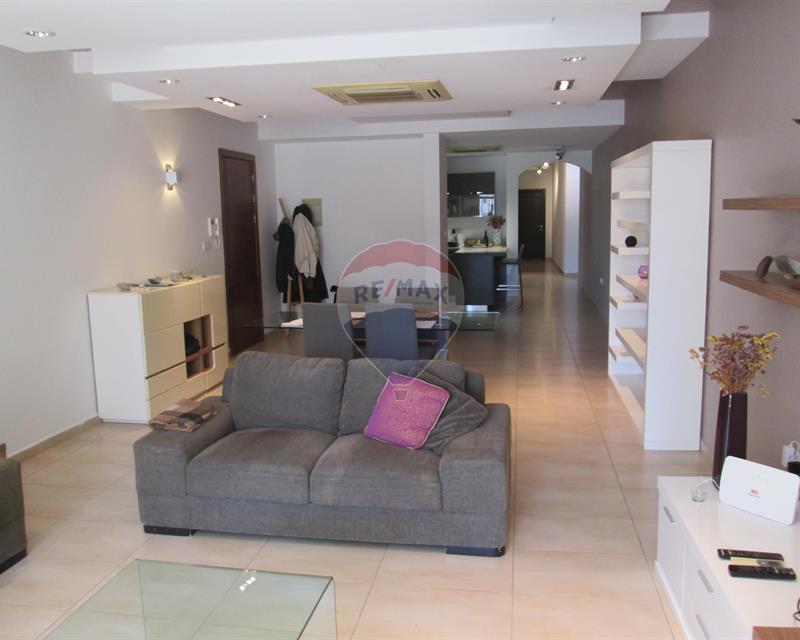 Apartment - For Rent - Aktar