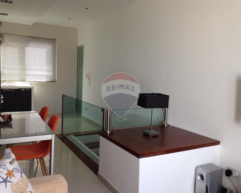 Penthouse Duplex in St Julian's - Widok 4