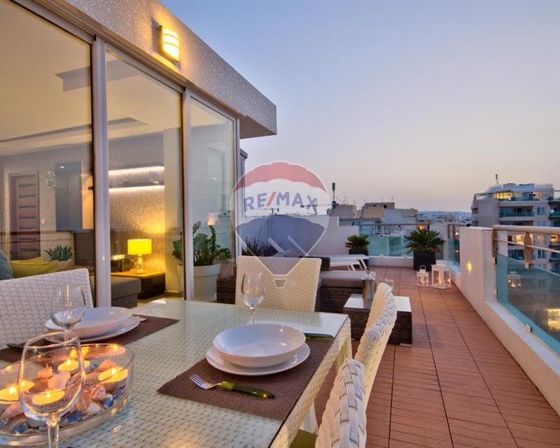 Penthouse - For Sale, Sliema
