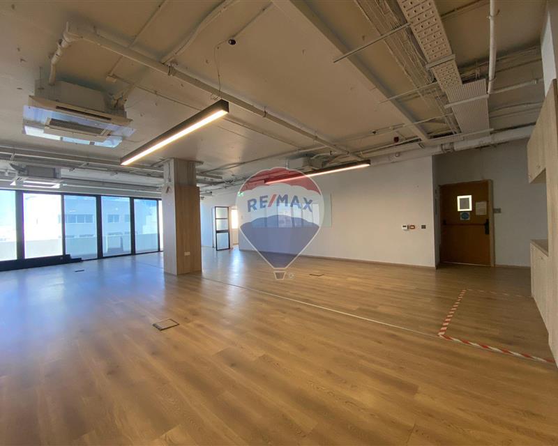 Office Space - For Rent - Veduta 3