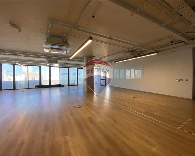 Office Space - For Rent - Veduta 4