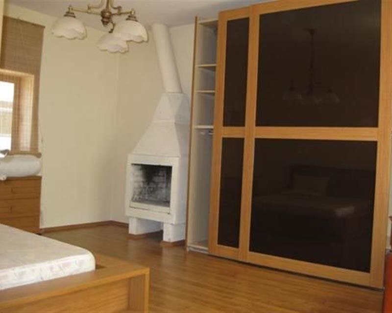 Maisonette - For Rent, Pembroke