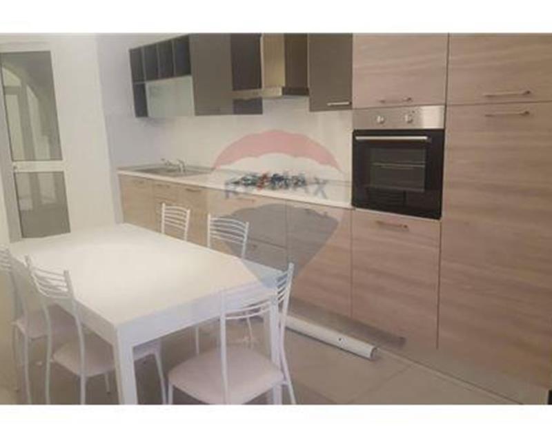 3-roms leilighet, 140 m²