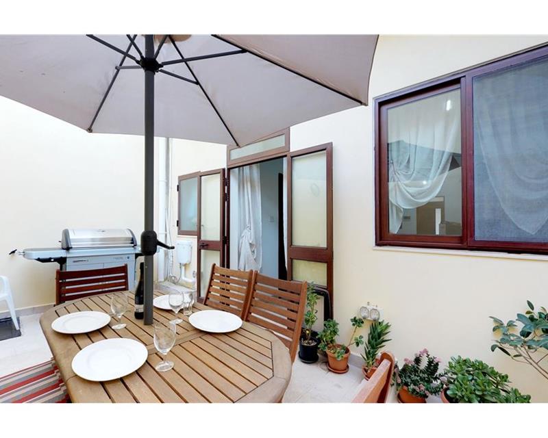 Townhouse - For Sale - View 2