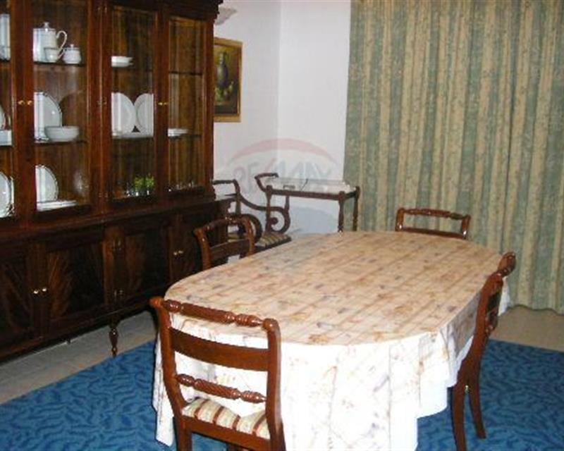 Villa Semi-detached - For Rent, Balzan