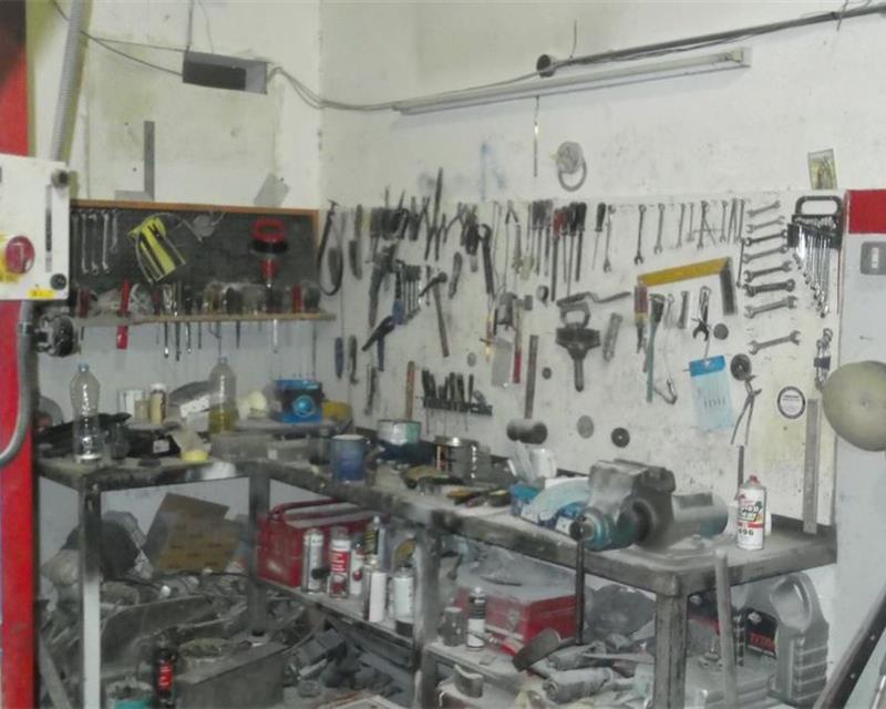 Garage (Commercial) - For Rent - View 3