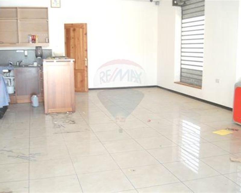 Shop - For Rent