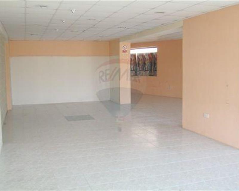 Showroom - For Rent, San Gwann