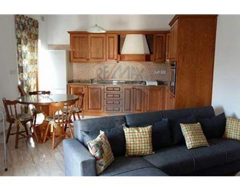 Maisonette - For Rent, Dingli