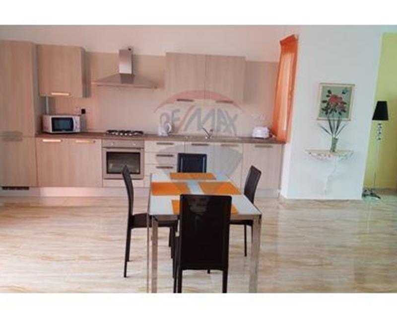 Apartment in Santa Venera - View 5