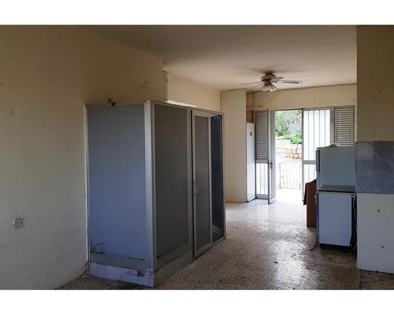 Garage (Commercial) - For Sale - View 3