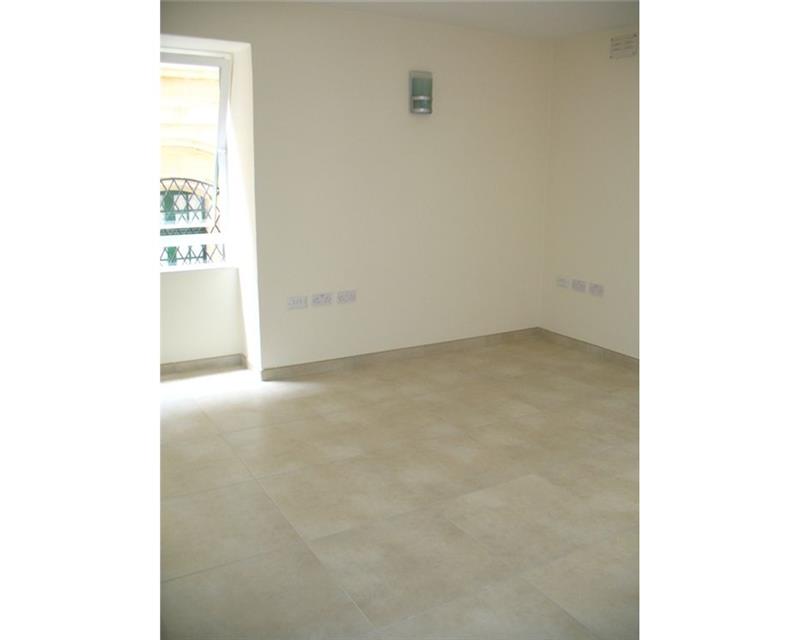 Office Space - For Rent - Veduta 2