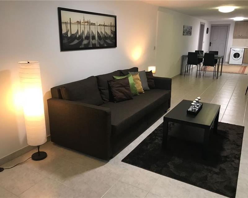Apartment - For Rent, Pembroke
