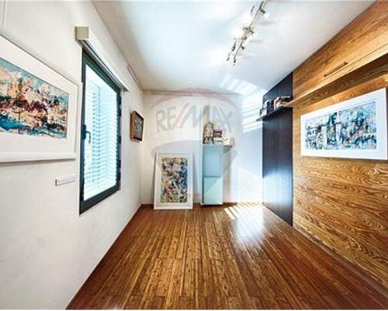 Penthouse Duplex - For Rent, Iklin