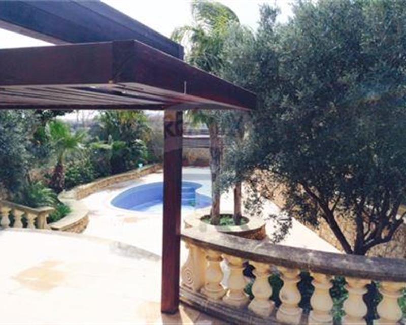 Guest House - For Sale, Gozo - Victoria