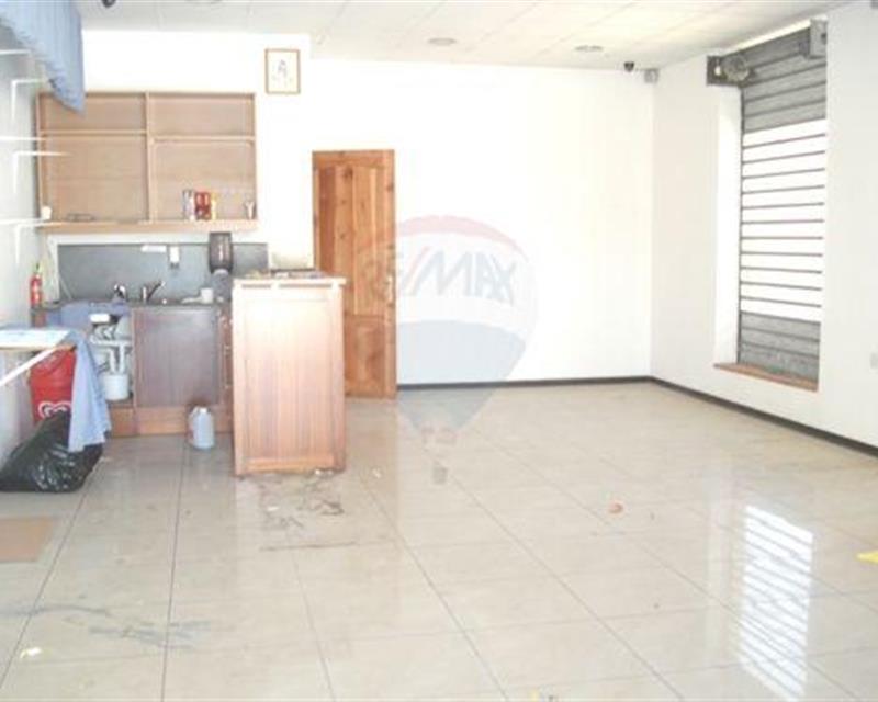 Shop - For Rent - View 2