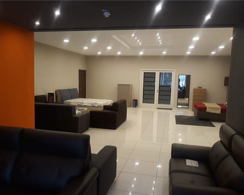 Showroom - For Rent, Marsa