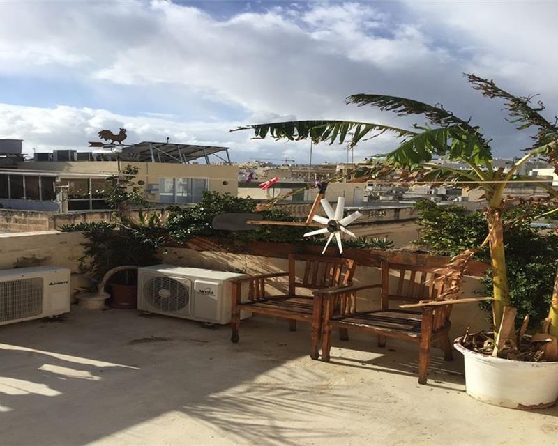 Townhouse - For Rent, Sliema
