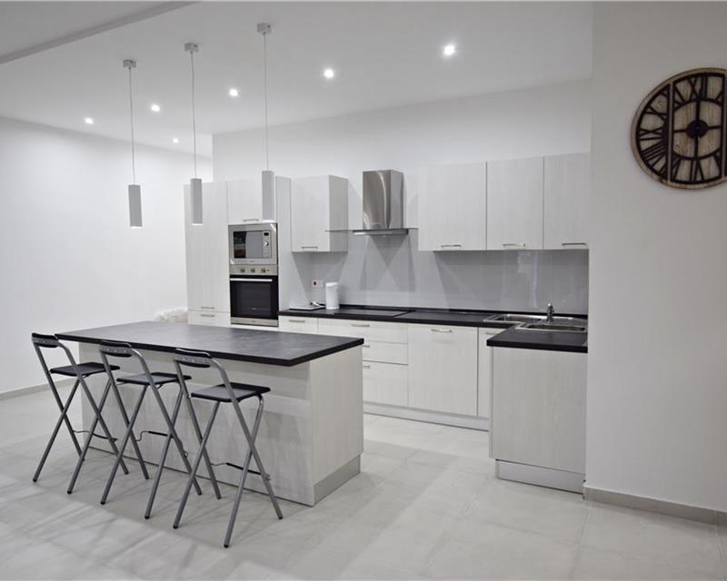 Apartment - For Rent - Veduta 3