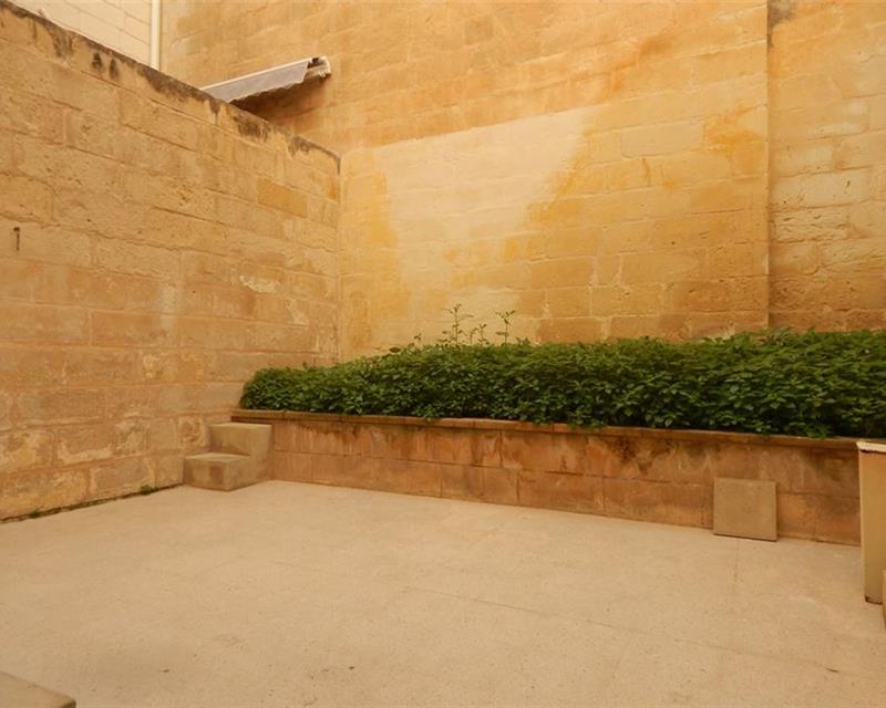 Maisonette - For Rent