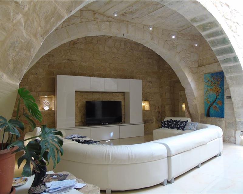 House of Character - For Rent, Qormi