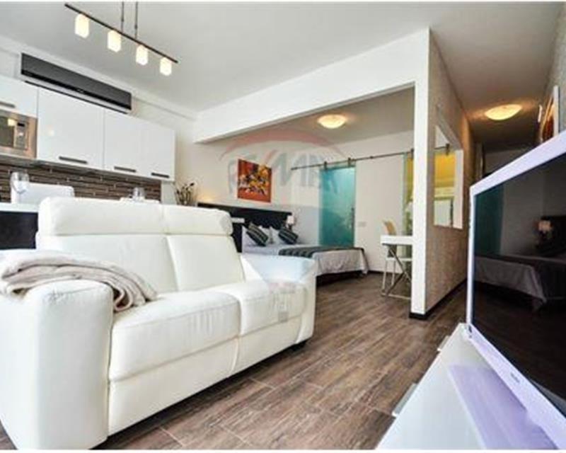Studio Flat in St Julian's