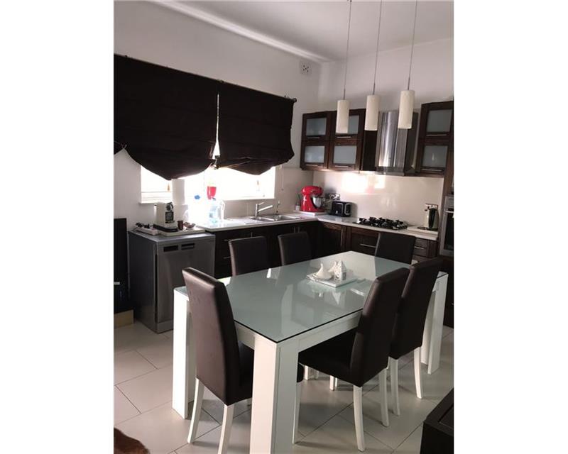 Hus, 10 m², tomt 10 m²