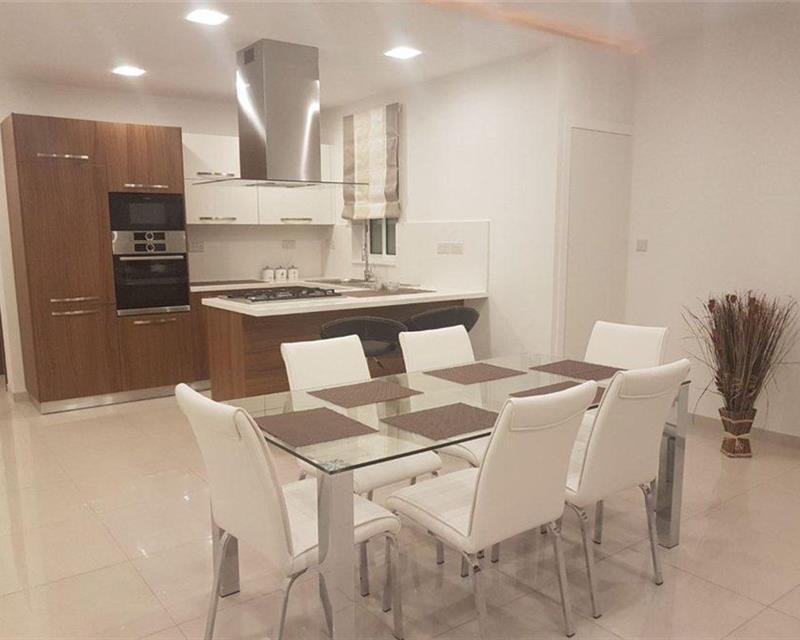 Maisonette - For Rent - Veduta 2